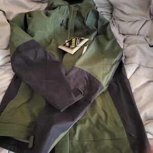 Dakine WOMENS Green and Black Performance Jacket